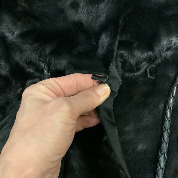 Carolina Herrera fur vest - Picture 7 of 13